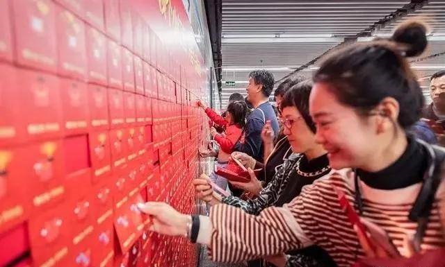 唯有這一些抓人眼球的室外標(biāo)識(shí)才配叫創(chuàng)意！廣告主也滿意4